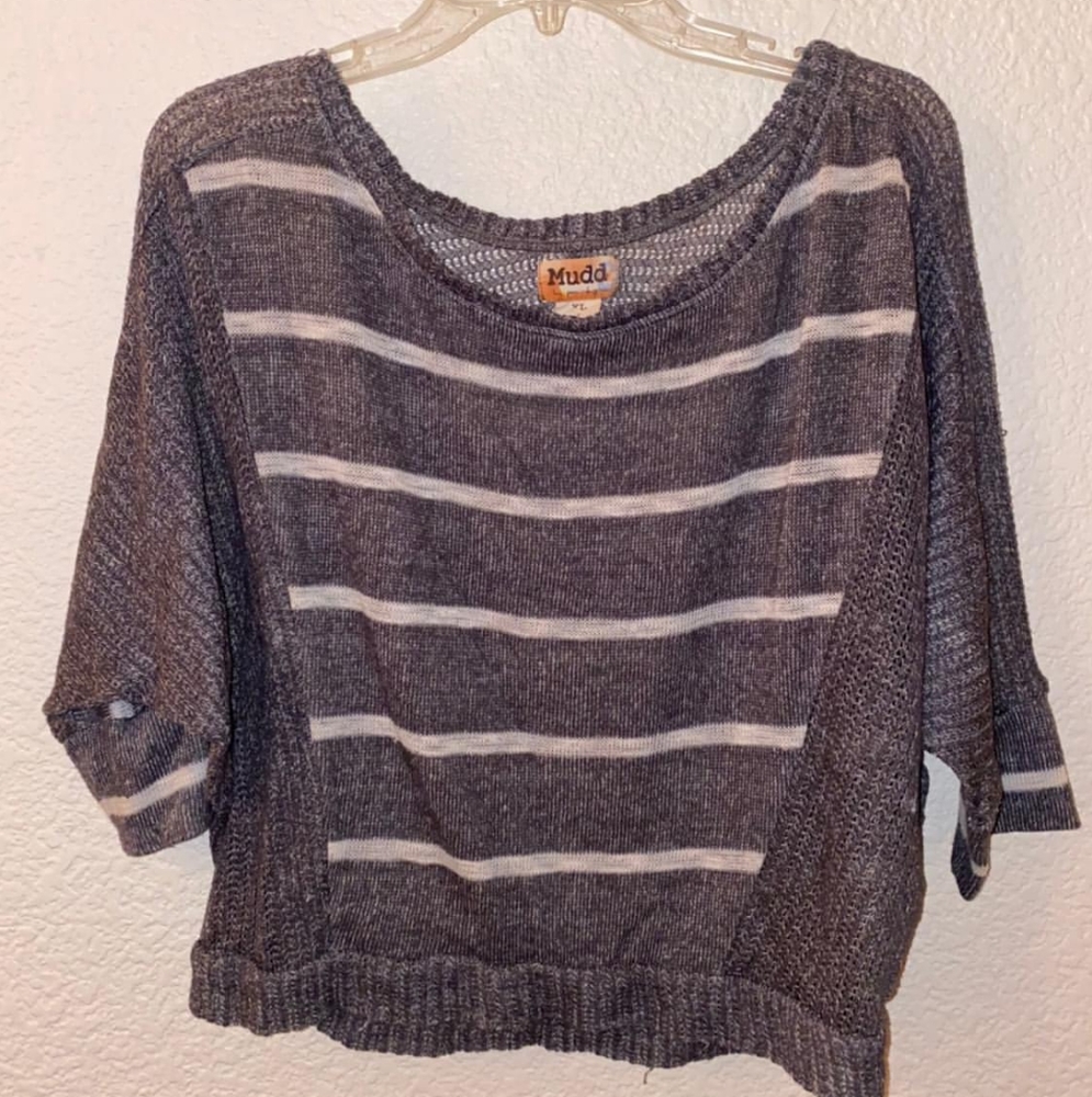 Womens Gray & White Sweater